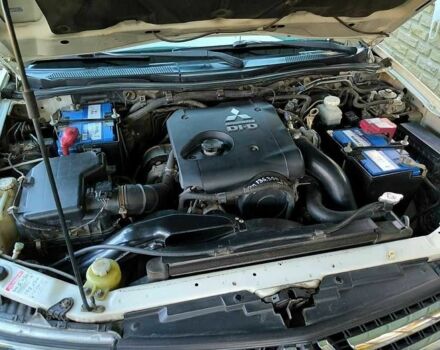 Белый Мицубиси Паджеро Спорт, объемом двигателя 2.5 л и пробегом 151 тыс. км за 16500 $, фото 4 на Automoto.ua