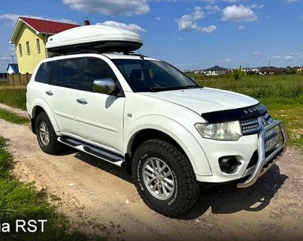 Білий Міцубісі Паджеро Спорт, об'ємом двигуна 2.5 л та пробігом 217 тис. км за 15000 $, фото 1 на Automoto.ua