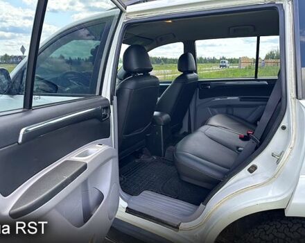 Білий Міцубісі Паджеро Спорт, об'ємом двигуна 2.5 л та пробігом 217 тис. км за 15000 $, фото 10 на Automoto.ua