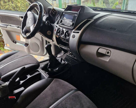 Белый Мицубиси Паджеро Спорт, объемом двигателя 2.5 л и пробегом 59 тыс. км за 22500 $, фото 3 на Automoto.ua