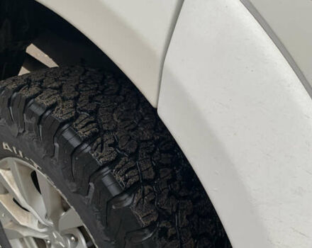 Білий Міцубісі Паджеро Спорт, об'ємом двигуна 2.48 л та пробігом 256 тис. км за 12600 $, фото 13 на Automoto.ua