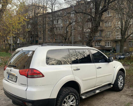 Белый Мицубиси Паджеро Спорт, объемом двигателя 2.48 л и пробегом 256 тыс. км за 12500 $, фото 5 на Automoto.ua