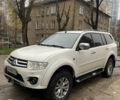 Білий Міцубісі Паджеро Спорт, об'ємом двигуна 2.48 л та пробігом 256 тис. км за 12600 $, фото 1 на Automoto.ua