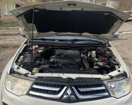 Белый Мицубиси Паджеро Спорт, объемом двигателя 2.48 л и пробегом 256 тыс. км за 12500 $, фото 13 на Automoto.ua