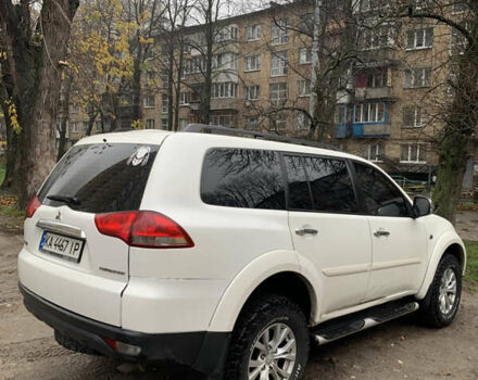 Білий Міцубісі Паджеро Спорт, об'ємом двигуна 2.48 л та пробігом 256 тис. км за 12600 $, фото 3 на Automoto.ua