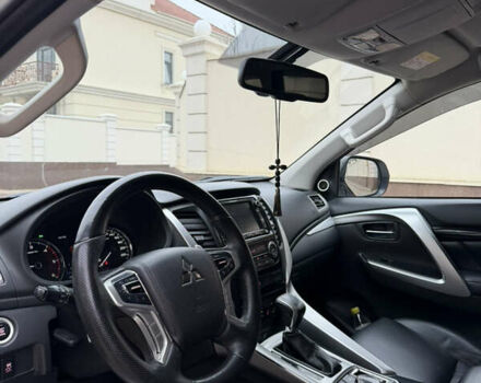 Белый Мицубиси Паджеро Спорт, объемом двигателя 2.44 л и пробегом 188 тыс. км за 16500 $, фото 9 на Automoto.ua