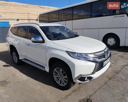 Міцубісі Паджеро Спорт 2016 у Києві на Automoto.ua Білий Міцубісі Паджеро Спорт, об'ємом двигуна 2.44 л та пробігом 220 тис. км за 19900 $, фото 2 на Automoto.ua