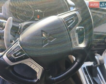Міцубісі Паджеро Спорт 2016 у Києві на Automoto.ua Білий Міцубісі Паджеро Спорт, об'ємом двигуна 2.44 л та пробігом 220 тис. км за 19900 $, фото 11 на Automoto.ua