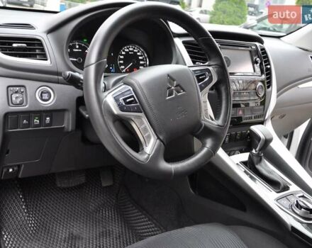 Белый Мицубиси Паджеро Спорт, объемом двигателя 2.44 л и пробегом 38 тыс. км за 26400 $, фото 28 на Automoto.ua