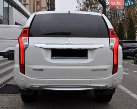 Белый Мицубиси Паджеро Спорт, объемом двигателя 2.44 л и пробегом 38 тыс. км за 26400 $, фото 5 на Automoto.ua