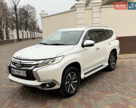Белый Мицубиси Паджеро Спорт, объемом двигателя 2.44 л и пробегом 188 тыс. км за 16500 $, фото 6 на Automoto.ua