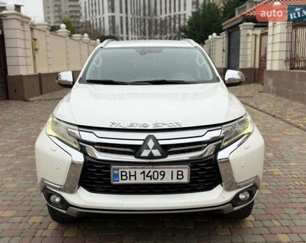 Белый Мицубиси Паджеро Спорт, объемом двигателя 2.44 л и пробегом 188 тыс. км за 16500 $, фото 1 на Automoto.ua