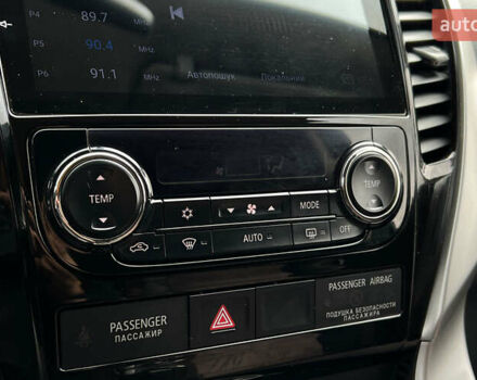 Мицубиси Паджеро Спорт 2017 в Львове на Automoto.ua Белый Мицубиси Паджеро Спорт, объемом двигателя 2.44 л и пробегом 190 тыс. км за 25500 $, фото 13 на Automoto.ua