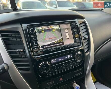 Білий Міцубісі Паджеро Спорт, об'ємом двигуна 2.44 л та пробігом 206 тис. км за 22000 $, фото 18 на Automoto.ua