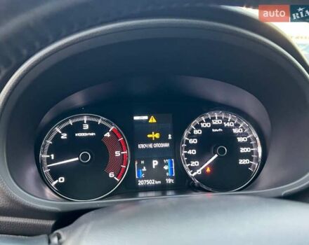 Білий Міцубісі Паджеро Спорт, об'ємом двигуна 2.44 л та пробігом 206 тис. км за 22000 $, фото 16 на Automoto.ua