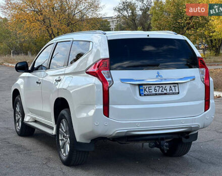 Білий Міцубісі Паджеро Спорт, об'ємом двигуна 2.44 л та пробігом 176 тис. км за 19900 $, фото 7 на Automoto.ua