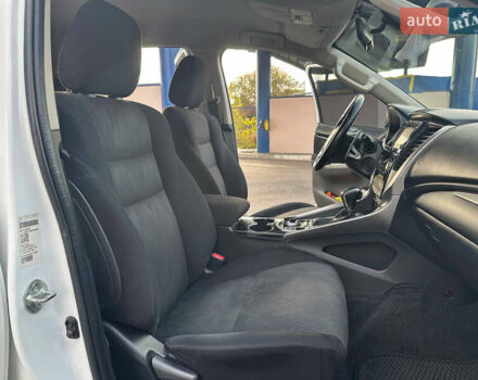 Білий Міцубісі Паджеро Спорт, об'ємом двигуна 2.44 л та пробігом 176 тис. км за 19900 $, фото 25 на Automoto.ua