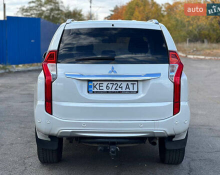 Білий Міцубісі Паджеро Спорт, об'ємом двигуна 2.44 л та пробігом 176 тис. км за 19900 $, фото 9 на Automoto.ua