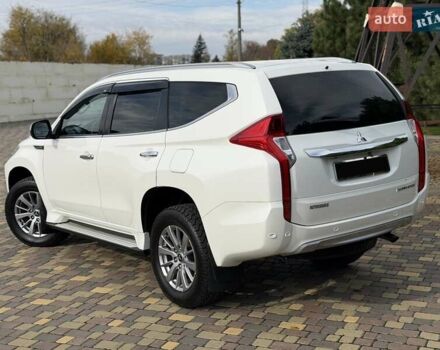 Білий Міцубісі Паджеро Спорт, об'ємом двигуна 2.44 л та пробігом 72 тис. км за 23900 $, фото 11 на Automoto.ua