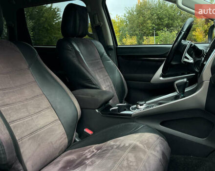 Мицубиси Паджеро Спорт 2017 в Львове на Automoto.ua Белый Мицубиси Паджеро Спорт, объемом двигателя 2.44 л и пробегом 190 тыс. км за 25500 $, фото 16 на Automoto.ua