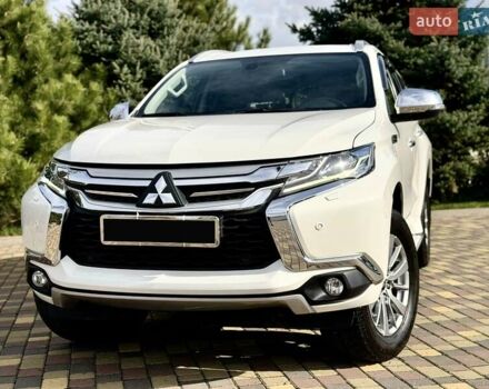 Білий Міцубісі Паджеро Спорт, об'ємом двигуна 2.44 л та пробігом 72 тис. км за 23900 $, фото 3 на Automoto.ua