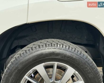 Білий Міцубісі Паджеро Спорт, об'ємом двигуна 2.44 л та пробігом 72 тис. км за 23900 $, фото 10 на Automoto.ua