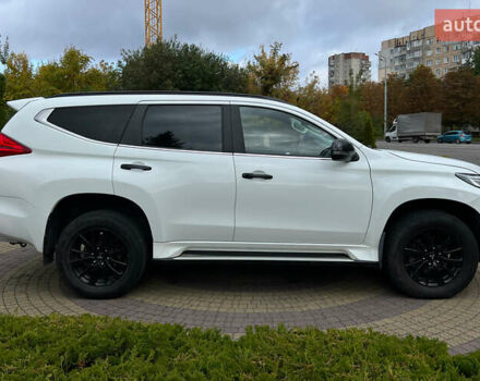 Мицубиси Паджеро Спорт 2017 в Львове на Automoto.ua Белый Мицубиси Паджеро Спорт, объемом двигателя 2.44 л и пробегом 190 тыс. км за 25500 $, фото 7 на Automoto.ua