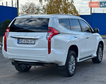 Білий Міцубісі Паджеро Спорт, об'ємом двигуна 2.44 л та пробігом 176 тис. км за 19900 $, фото 8 на Automoto.ua