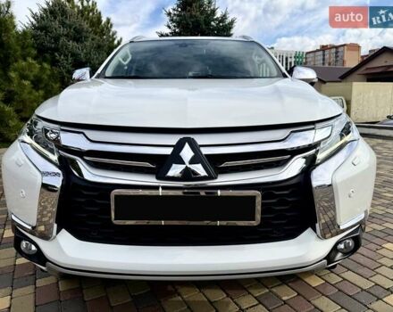 Білий Міцубісі Паджеро Спорт, об'ємом двигуна 2.44 л та пробігом 72 тис. км за 23900 $, фото 16 на Automoto.ua