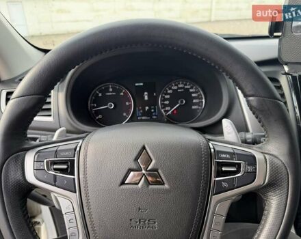 Білий Міцубісі Паджеро Спорт, об'ємом двигуна 2.44 л та пробігом 72 тис. км за 23900 $, фото 32 на Automoto.ua