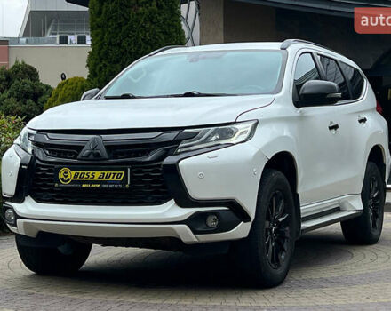 Мицубиси Паджеро Спорт 2017 в Львове на Automoto.ua Белый Мицубиси Паджеро Спорт, объемом двигателя 2.44 л и пробегом 190 тыс. км за 25500 $, фото 2 на Automoto.ua