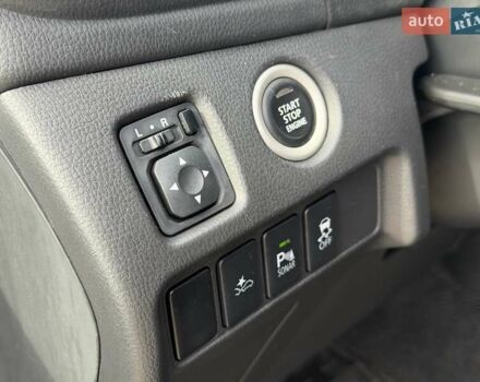 Білий Міцубісі Паджеро Спорт, об'ємом двигуна 2.44 л та пробігом 72 тис. км за 23900 $, фото 23 на Automoto.ua