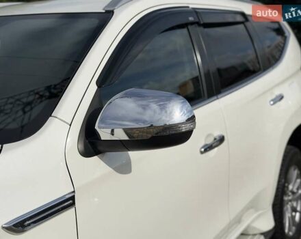 Білий Міцубісі Паджеро Спорт, об'ємом двигуна 2.44 л та пробігом 72 тис. км за 23900 $, фото 6 на Automoto.ua