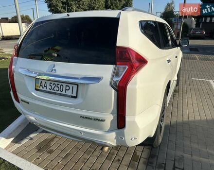Білий Міцубісі Паджеро Спорт, об'ємом двигуна 2.44 л та пробігом 166 тис. км за 26500 $, фото 10 на Automoto.ua
