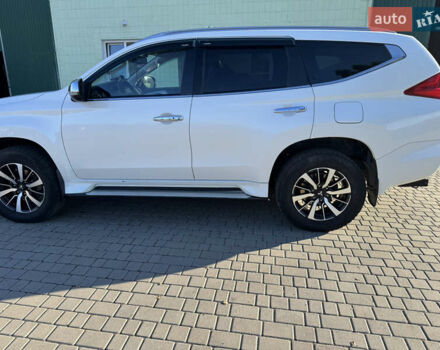 Белый Мицубиси Паджеро Спорт, объемом двигателя 2.44 л и пробегом 191 тыс. км за 28500 $, фото 6 на Automoto.ua