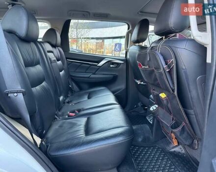 Белый Мицубиси Паджеро Спорт, объемом двигателя 3 л и пробегом 48 тыс. км за 31990 $, фото 10 на Automoto.ua