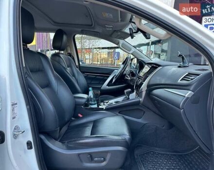 Белый Мицубиси Паджеро Спорт, объемом двигателя 3 л и пробегом 48 тыс. км за 31990 $, фото 11 на Automoto.ua