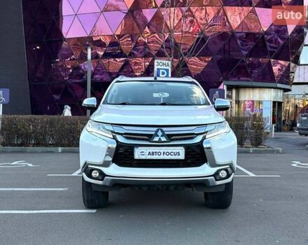 Белый Мицубиси Паджеро Спорт, объемом двигателя 3 л и пробегом 48 тыс. км за 31990 $, фото 2 на Automoto.ua