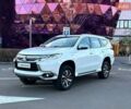 Белый Мицубиси Паджеро Спорт, объемом двигателя 3 л и пробегом 48 тыс. км за 31990 $, фото 3 на Automoto.ua