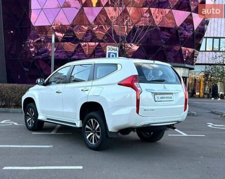 Белый Мицубиси Паджеро Спорт, объемом двигателя 3 л и пробегом 48 тыс. км за 31990 $, фото 4 на Automoto.ua