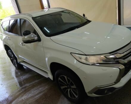 Білий Міцубісі Паджеро Спорт, об'ємом двигуна 2.4 л та пробігом 160 тис. км за 17000 $, фото 5 на Automoto.ua