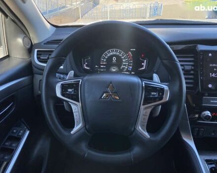 Білий Міцубісі Паджеро Спорт, об'ємом двигуна 2.4 л та пробігом 7 тис. км за 51900 $, фото 17 на Automoto.ua
