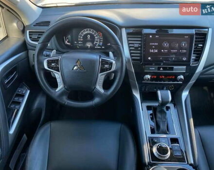 Белый Мицубиси Паджеро Спорт, объемом двигателя 2.5 л и пробегом 7 тыс. км за 49400 $, фото 19 на Automoto.ua