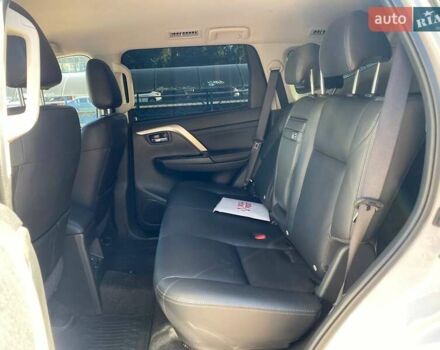 Білий Міцубісі Паджеро Спорт, об'ємом двигуна 2.44 л та пробігом 7 тис. км за 51900 $, фото 15 на Automoto.ua