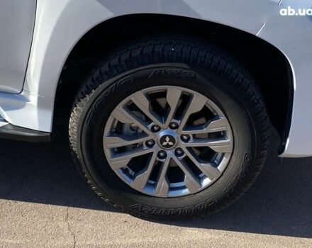 Білий Міцубісі Паджеро Спорт, об'ємом двигуна 2.4 л та пробігом 7 тис. км за 51900 $, фото 21 на Automoto.ua