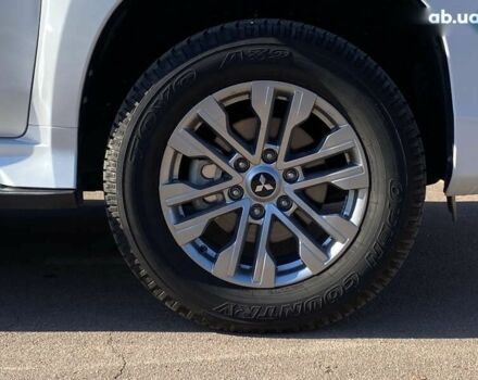 Білий Міцубісі Паджеро Спорт, об'ємом двигуна 2.4 л та пробігом 7 тис. км за 51900 $, фото 20 на Automoto.ua