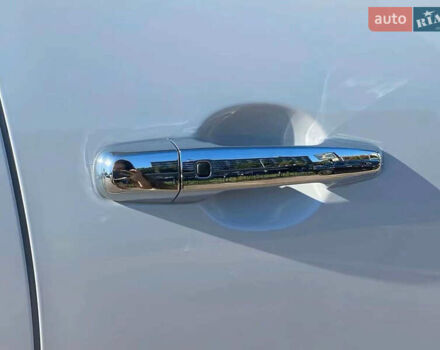 Белый Мицубиси Паджеро Спорт, объемом двигателя 2.5 л и пробегом 7 тыс. км за 49400 $, фото 4 на Automoto.ua