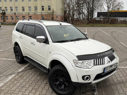Білий Міцубісі Паджеро Спорт, об'ємом двигуна 2.48 л та пробігом 230 тис. км за 13500 $, фото 1 на Automoto.ua