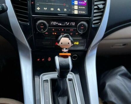 Белый Мицубиси Паджеро Спорт, объемом двигателя 2.44 л и пробегом 207 тыс. км за 21500 $, фото 1 на Automoto.ua