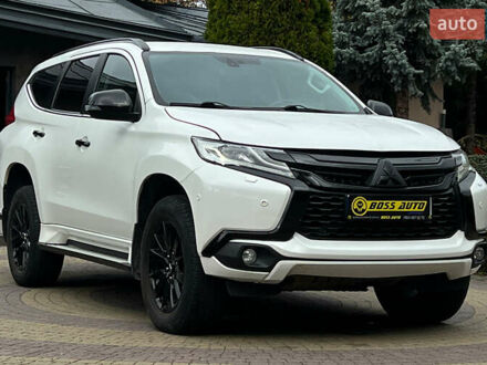 Мицубиси Паджеро Спорт 2017 в Львове на Automoto.ua Белый Мицубиси Паджеро Спорт, объемом двигателя 2.44 л и пробегом 190 тыс. км за 25500 $, фото 1 на Automoto.ua